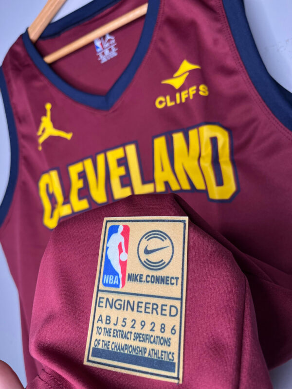 Regata de Basquete - Cleveland Vinho - Image 2